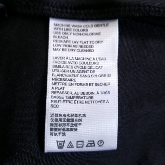 NWT Urban Outfitters UO Velvet Strap-Back Romper in Black Medium - Picture 12 of 13